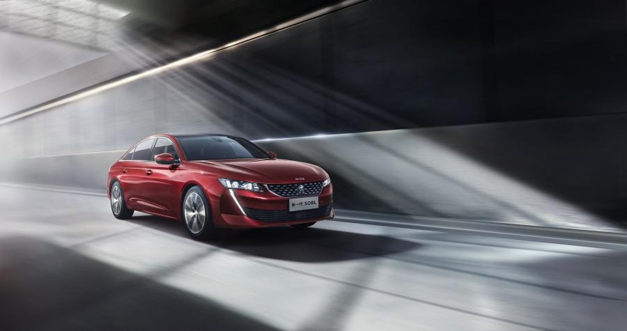 Peugeot 508L GT 2018 года  (CN) (фото 1 из 40)